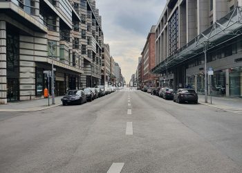 Ladenfläche auf drei Etagen in bester Lage, 10117 Berlin, Ladenfläche